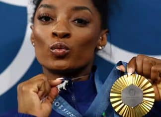 Caso Simone Biles: como imediatismo digital afeta a saúde mental e interrompe a alegria das conquistas.